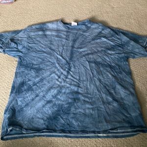 blue tie dye women’s tee